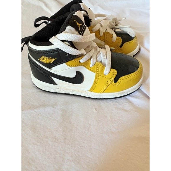 Kids Jordan‎ 1 Mid Toddler Shoes Yellow Black White Size 7C - Picture 4 of 8